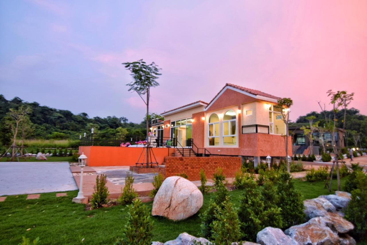 The X10 Private Pool Villa & Resort Khao Yai Mu Si Exterior photo