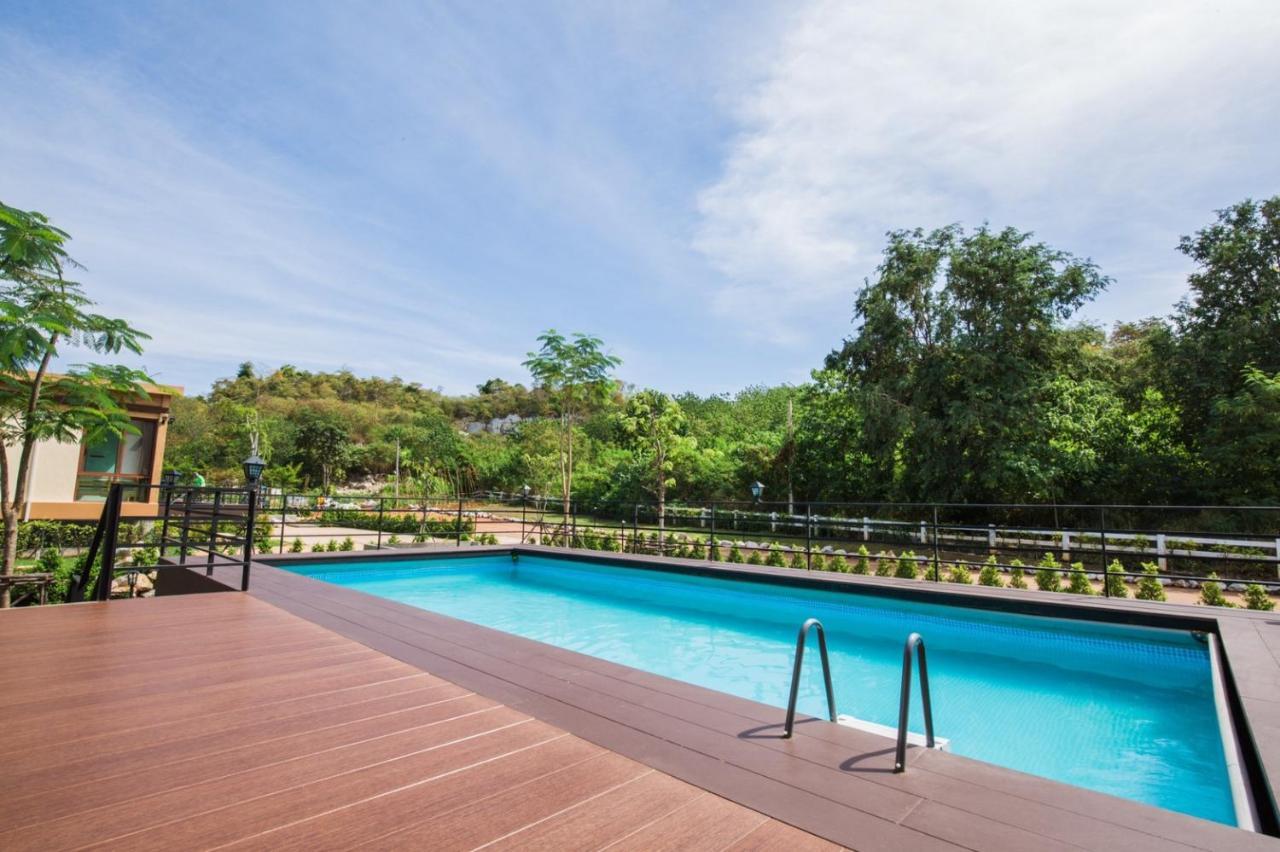 The X10 Private Pool Villa & Resort Khao Yai Mu Si Exterior photo